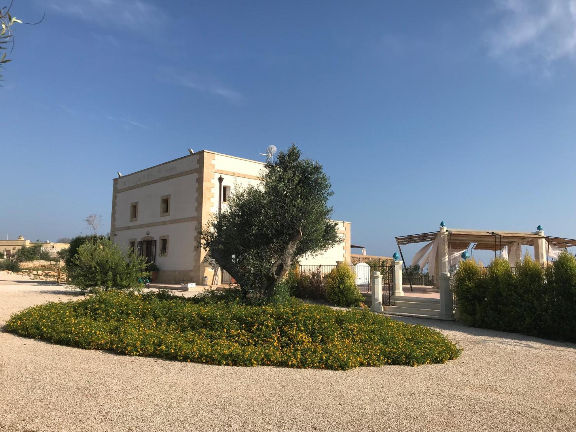 Masseria Cisternella Аллисте Экстерьер фото